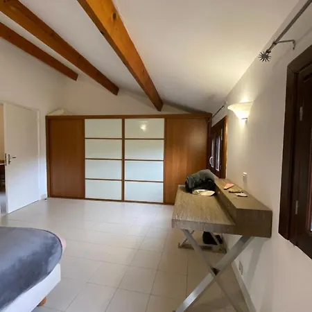 Apparemment T3 En Privee * Corte (Corsica)