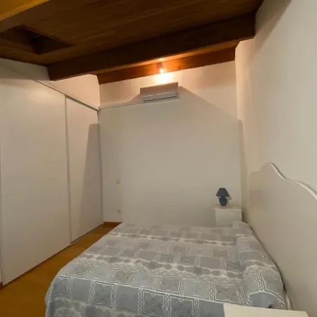 Apparemment T3 En Privee Appartamento Corte (Corsica)